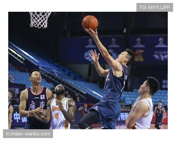 张皓嘉关键三分救主 广东险胜深圳避免四连败 张皓嘉关键三分救主 广东险胜深圳避免四连败